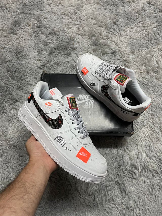 Air force blancas logo negro JUST DO IT