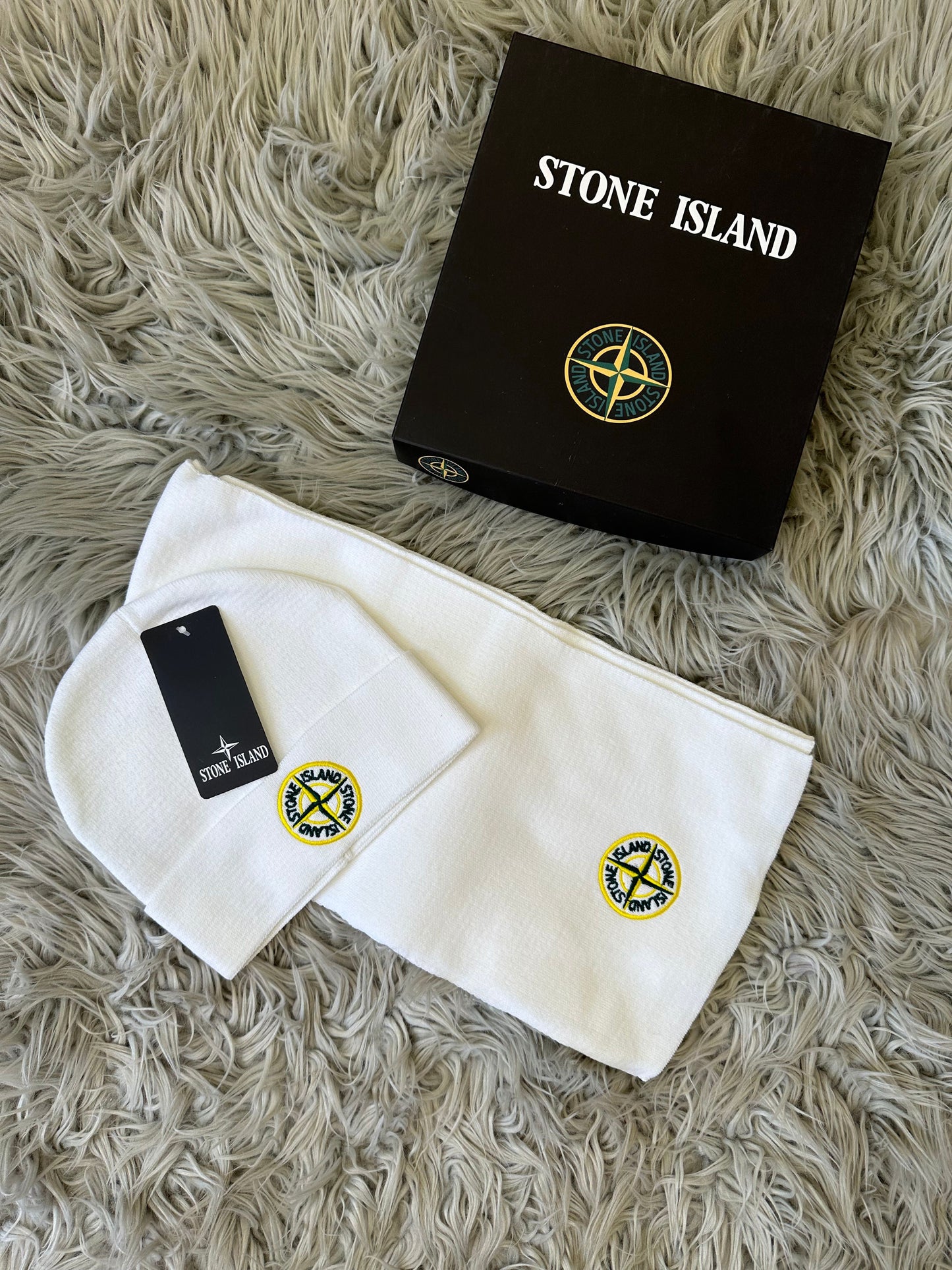 GORRO Y BUFANDA BLANCO LOGO AMARILLO STONE ISLAND