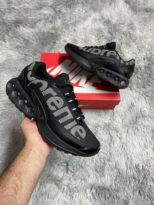 NIKE TN DN Negras x supreme