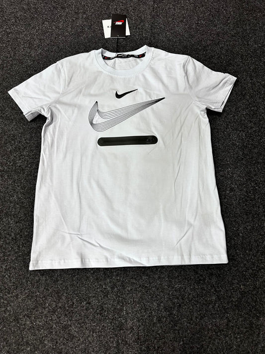 Camiseta nike Blanca logo negro y logo en grande