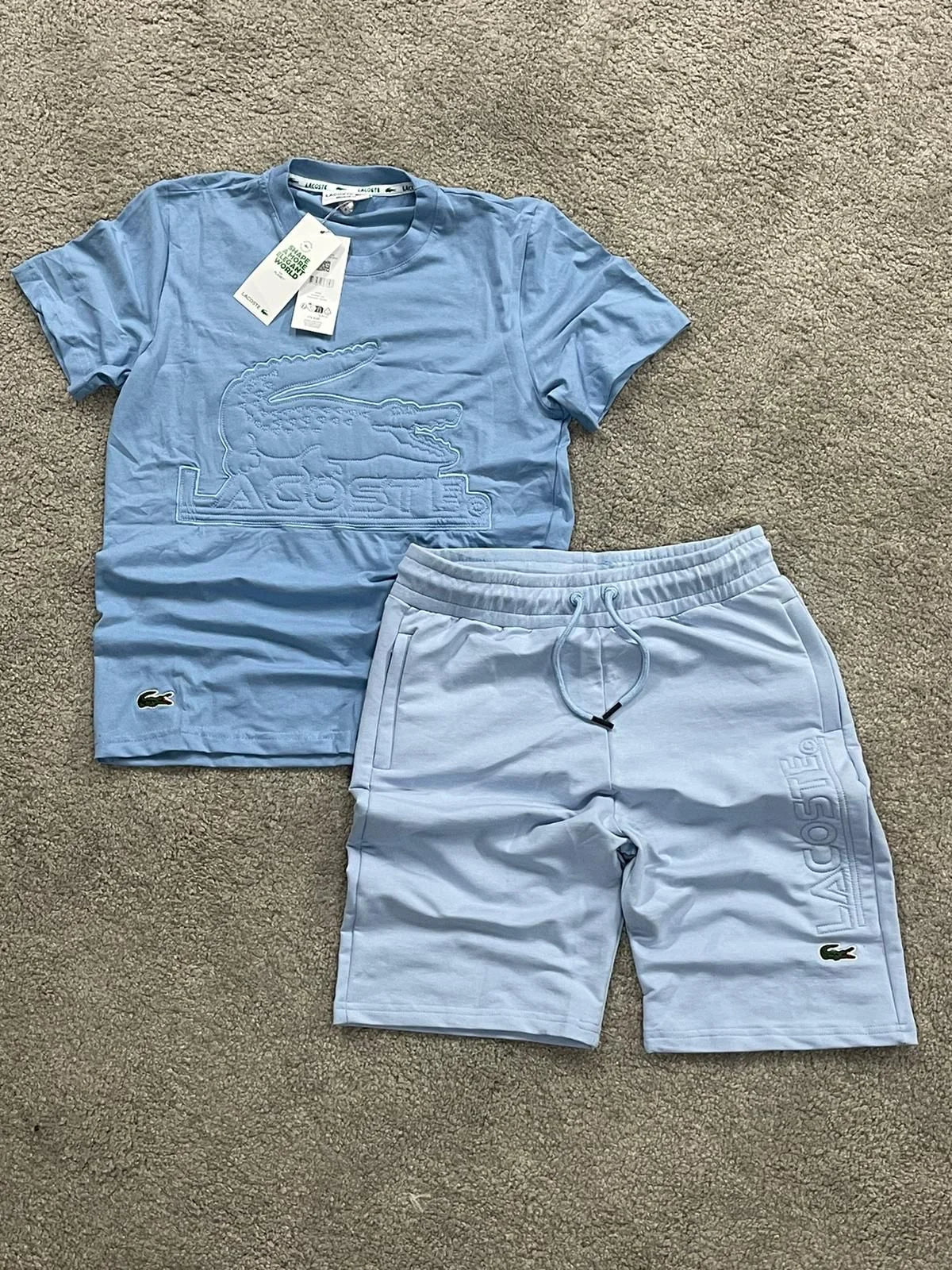 Conjunto corto lacoste azul logo grande en pecho