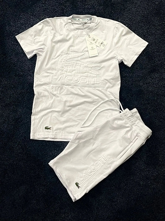 Conjunto corto lacoste blanco logo grande en pecho