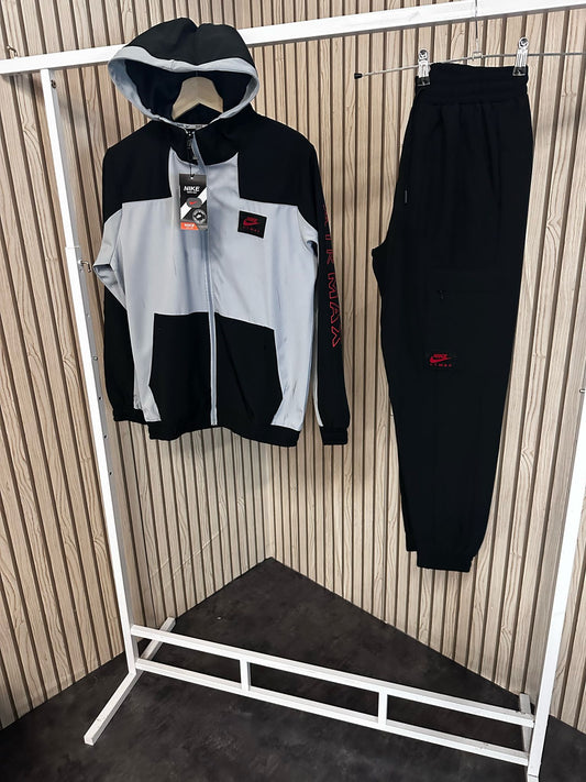 Chandal nike air max negro y gris claro logo rojo