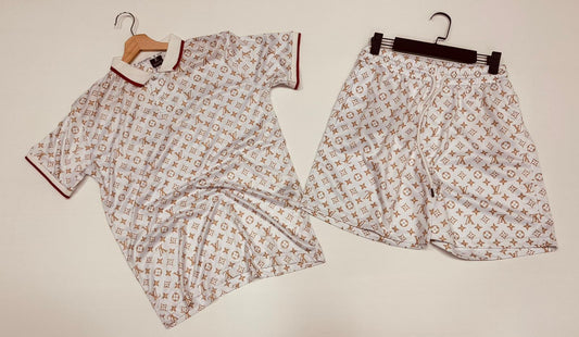 Conjunto lv blanca logos detalles rojos