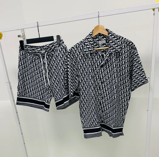Conjunto Dior negra logo blanco