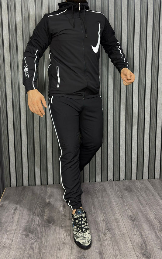 Chandal Nike negro logo blanco