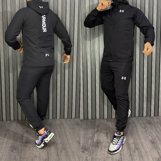 Chandal under armour negro logo blanco