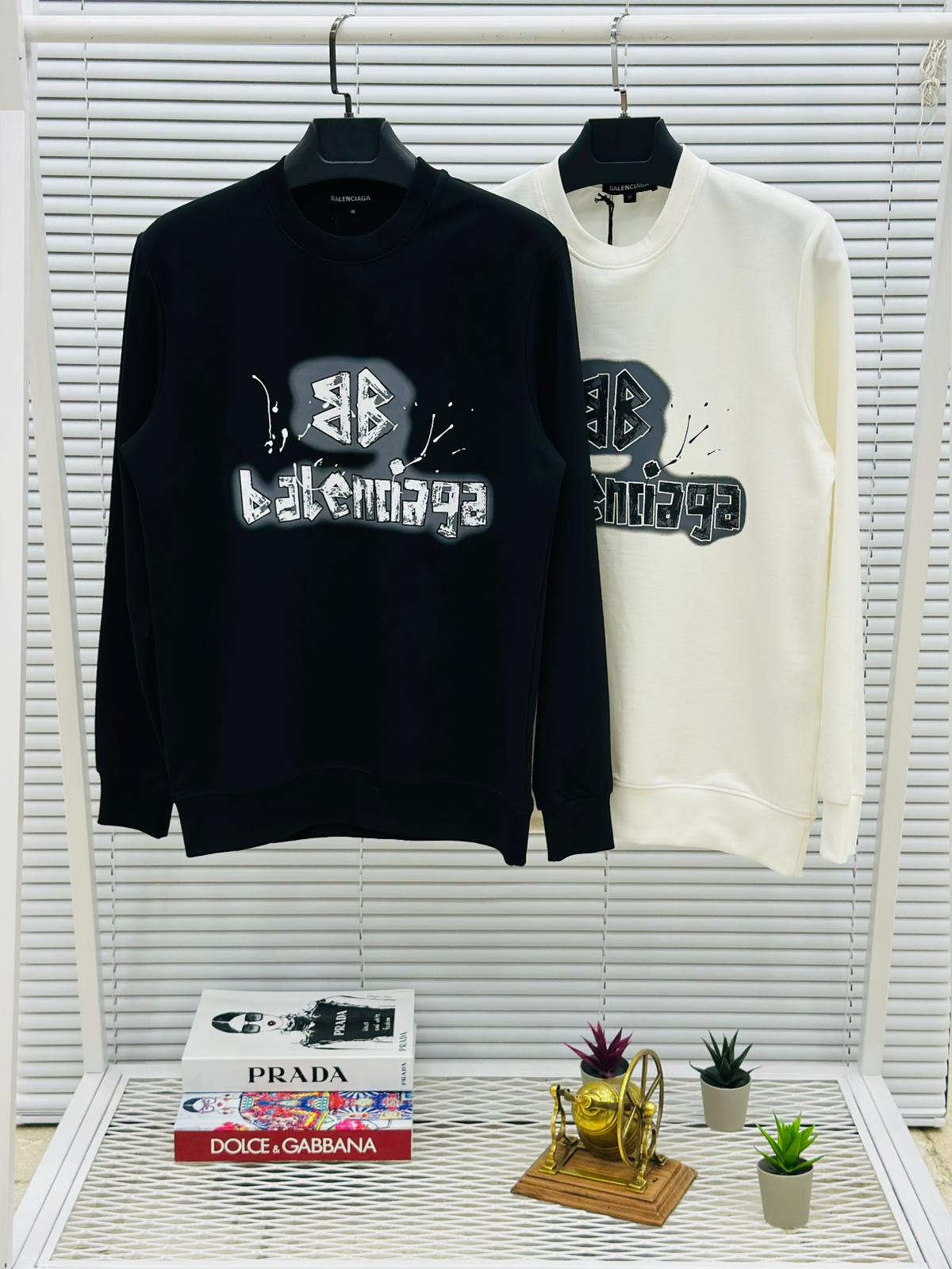 Sudadera Balenciaga negro logo en medio blanco