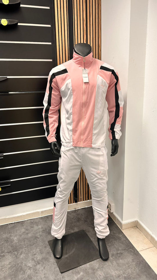 Chandal Adidas rosa y blanco detalles negros