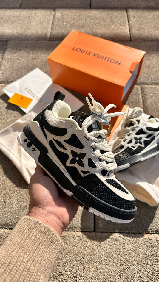 LV Skate blancas logo negro