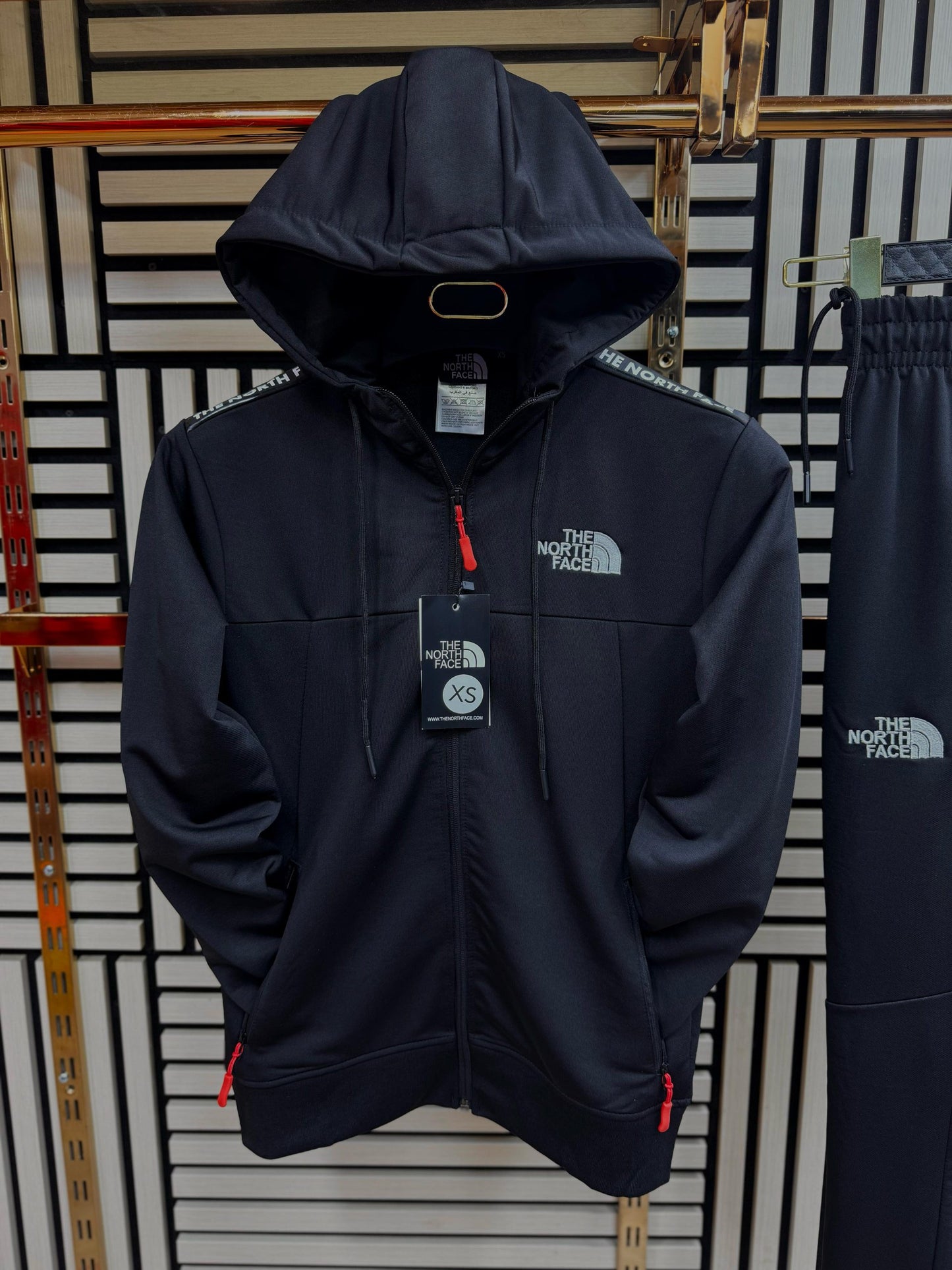 Chandal North face negro logo blanco