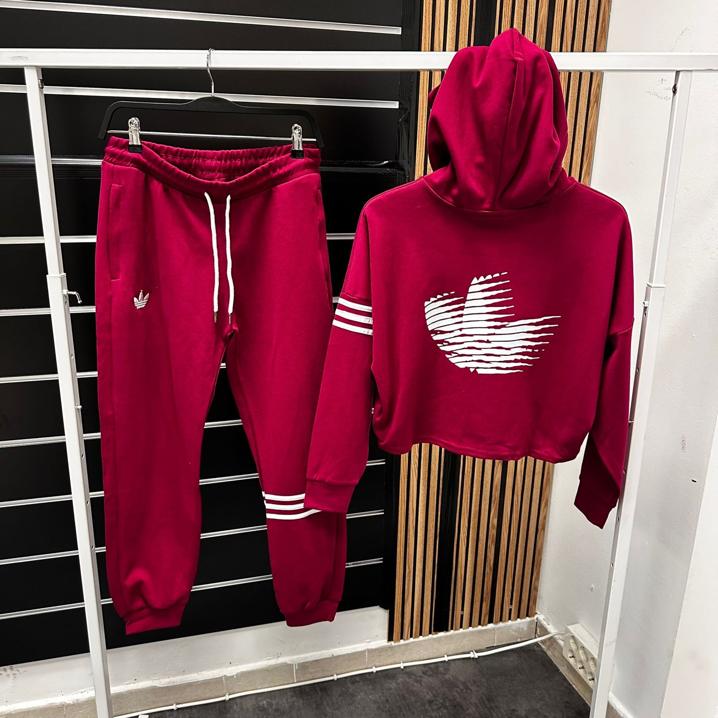 Chandal Adidas logo blanco