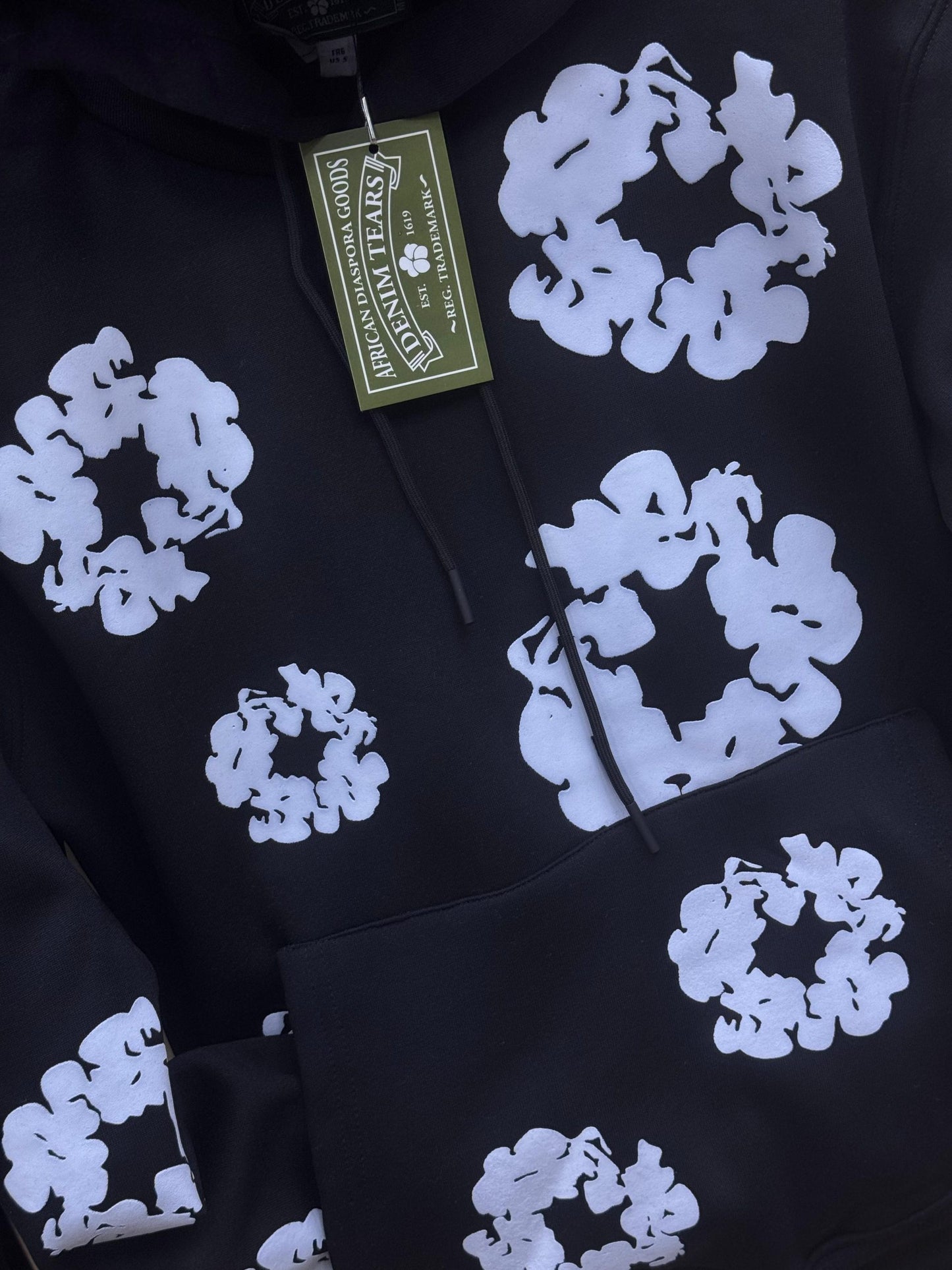 Chandal denim tears negro logos blancos