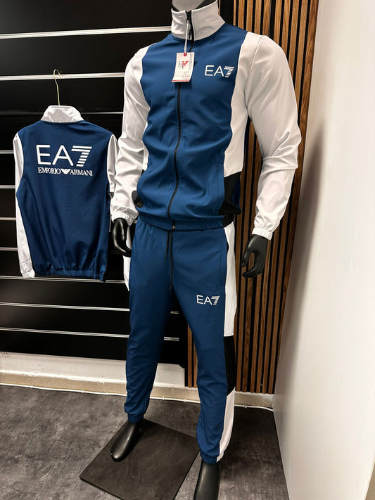 Chandal Armani azul logo blanco
