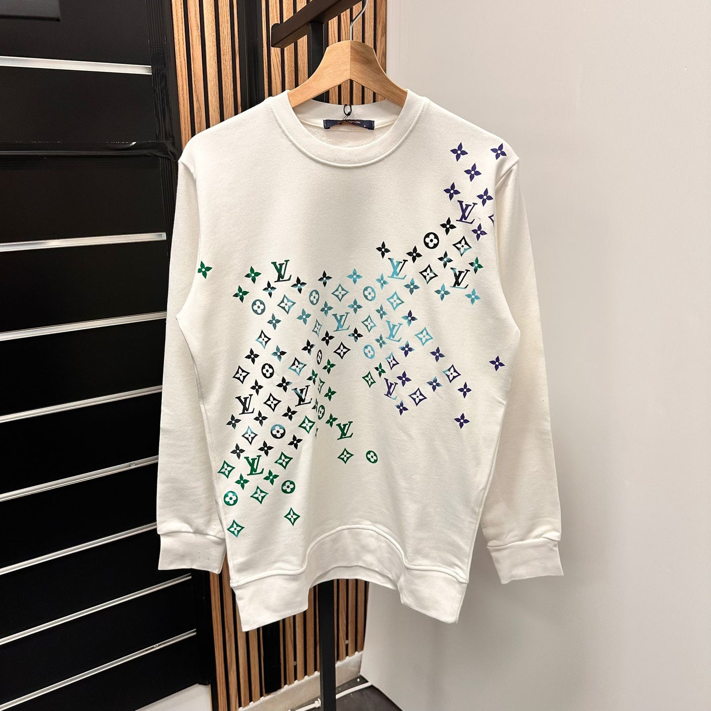 Sudadera LV blanco logo azul