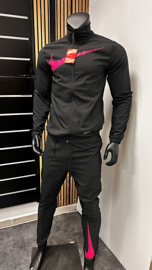Chandal nike air negro logo rosa