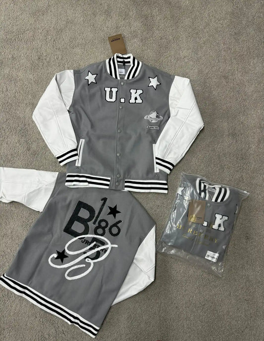 Chaqueta BURBERRY gris logo blanco y negro