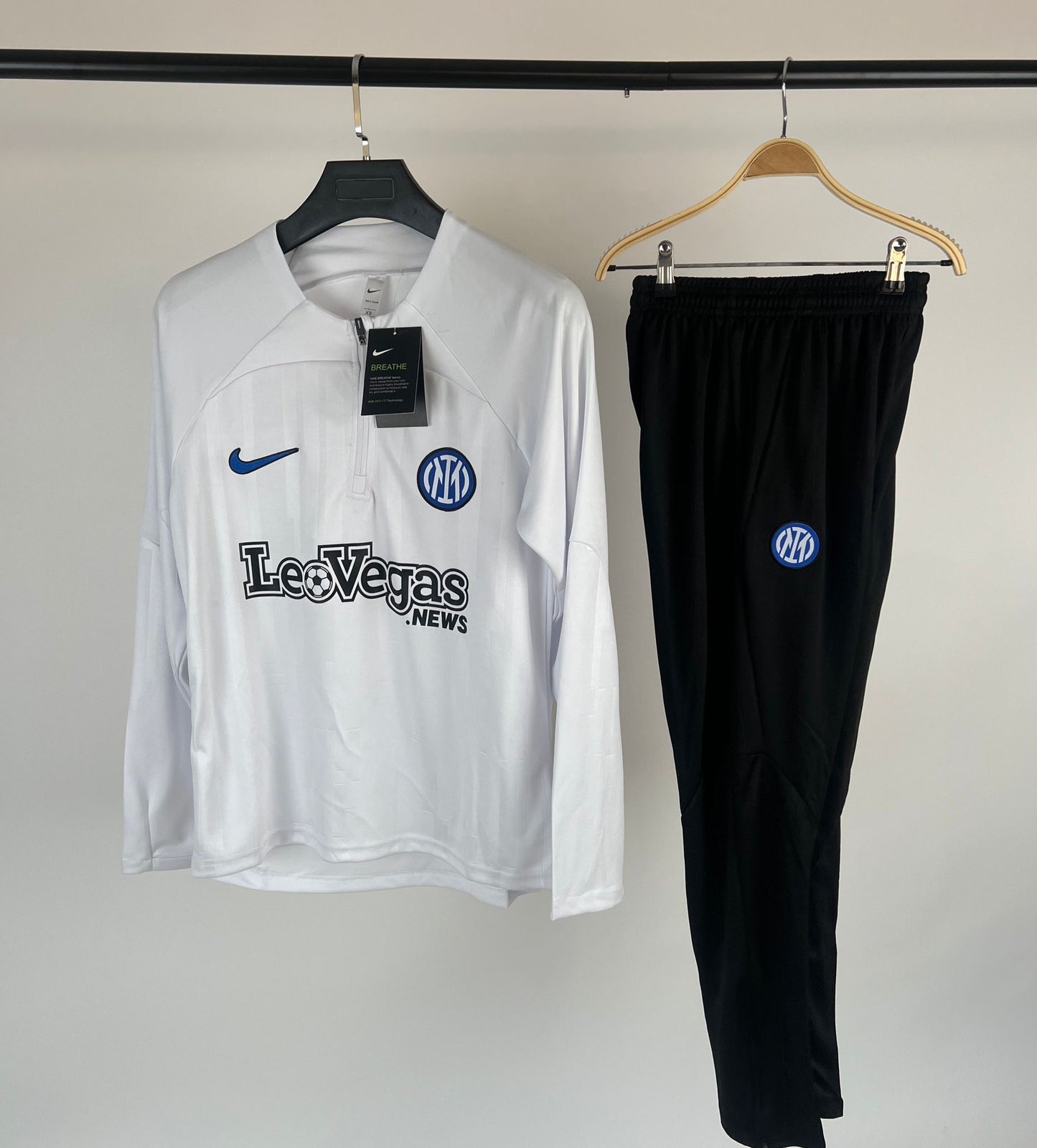 Chandal Inter de milan blanco logo azul