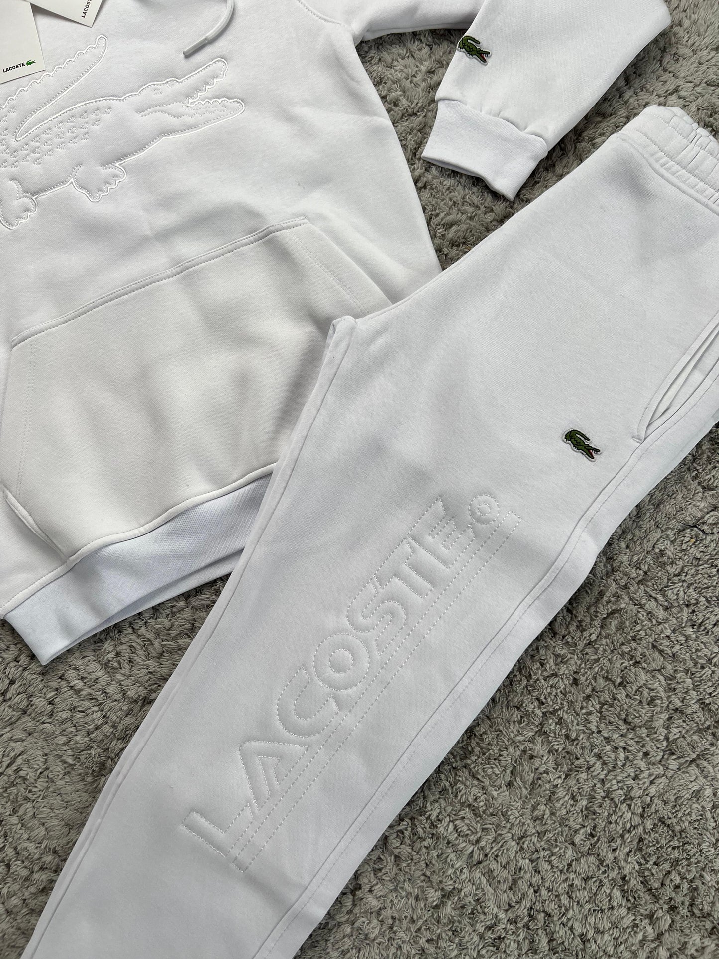 Chandal Lacoste blanco logo grande en medio