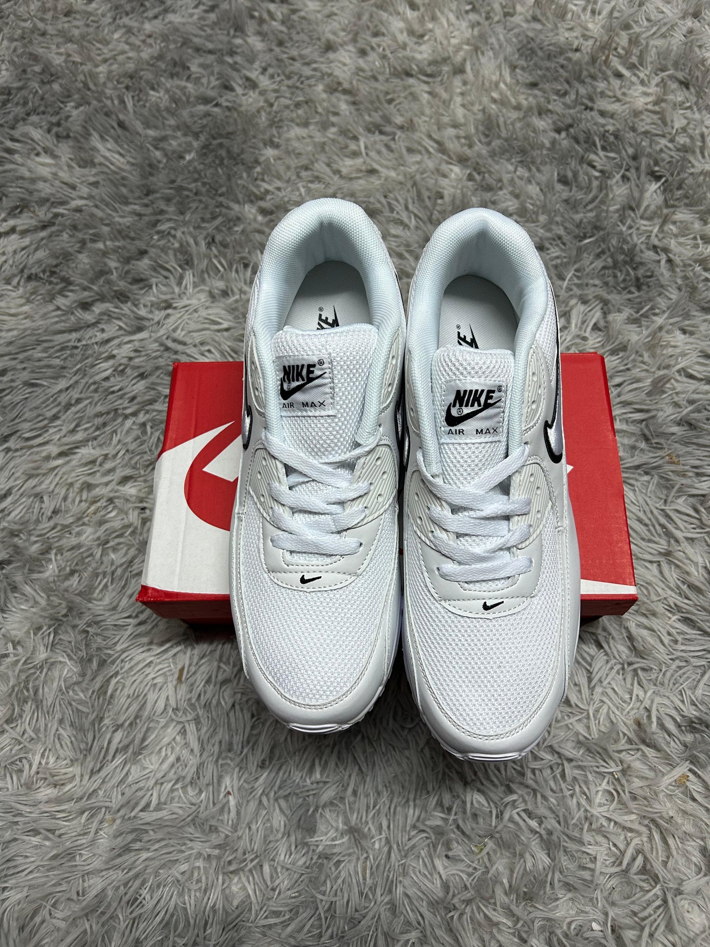 AIR MAX 90 BLANCAS CONTORNO NEGRO