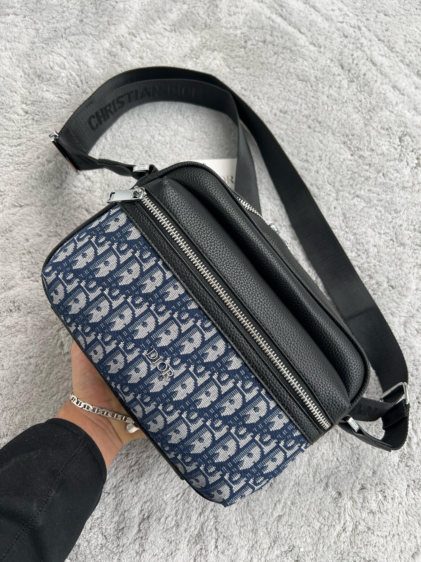 BANDOLERA DIOR azul y negra