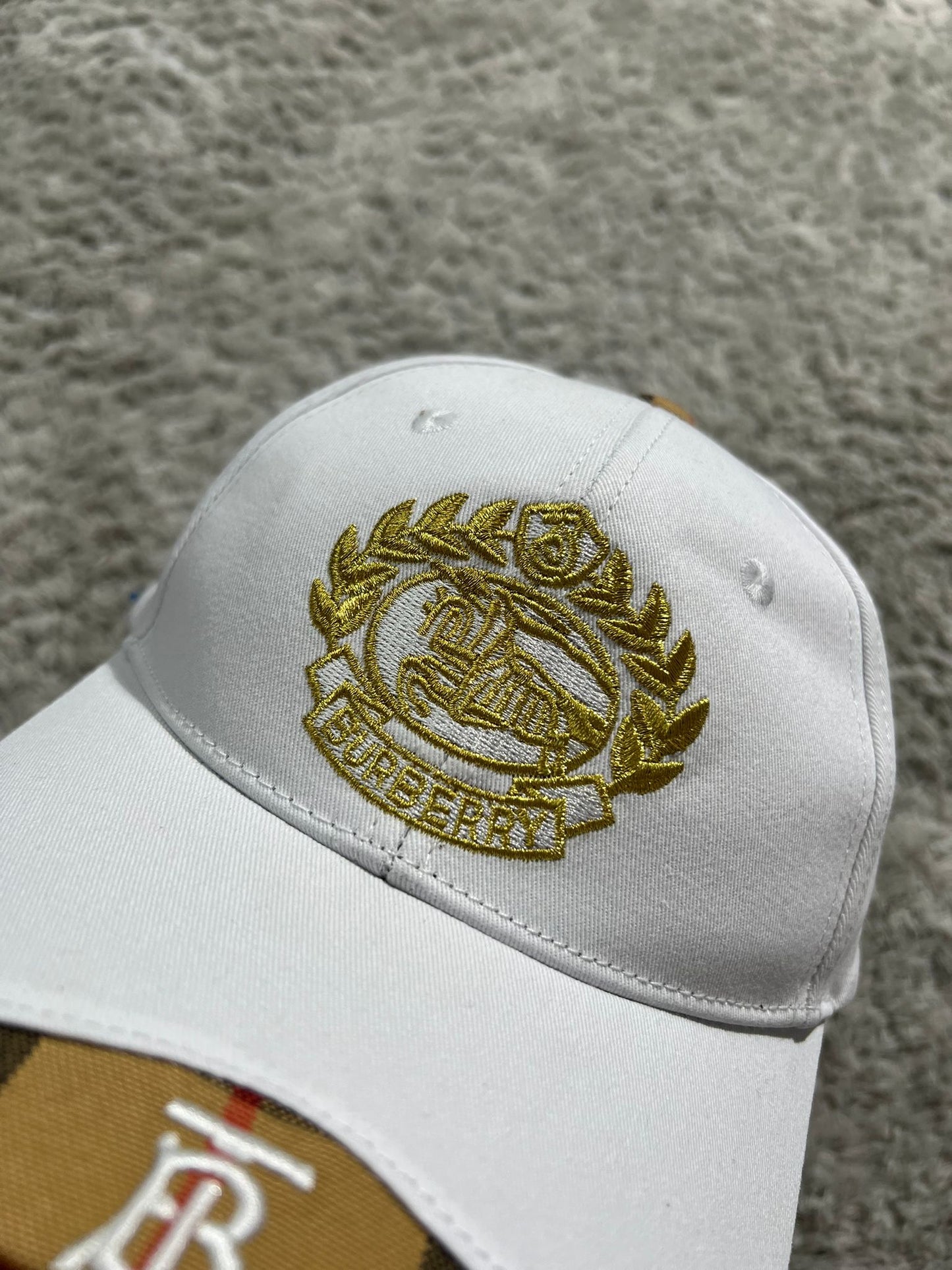 Gorra Burberry G5 blanca