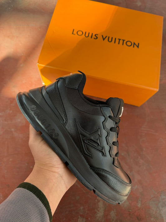 LV Trainer negras logo negro detalles blanco