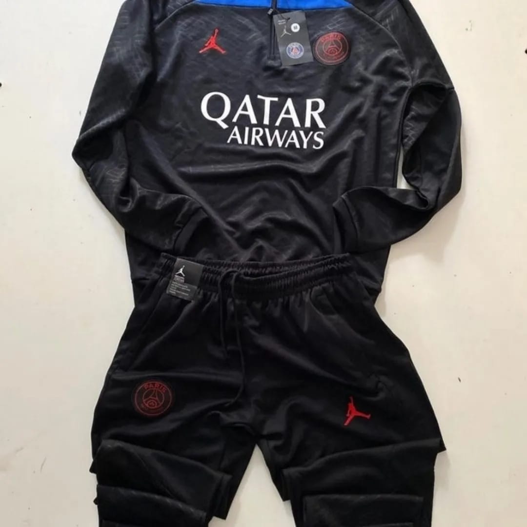 Chandal psg negro logo rojo detalles azules