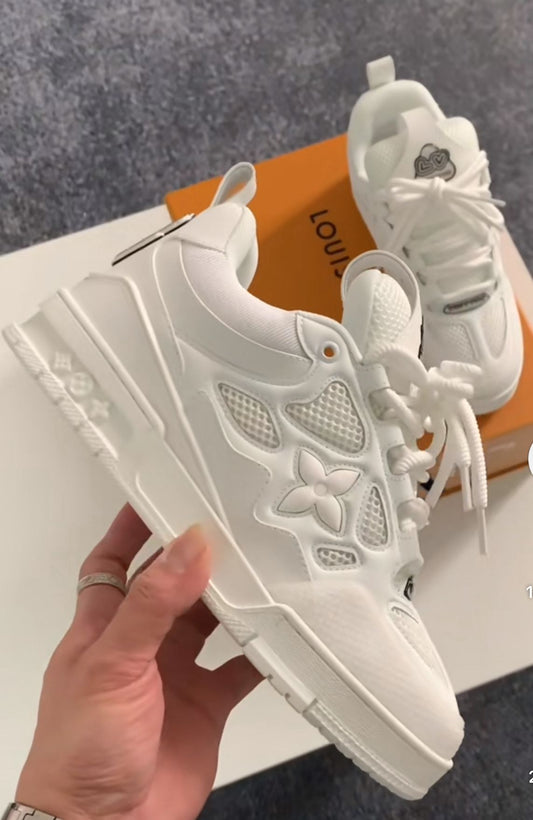 LV skate blancas