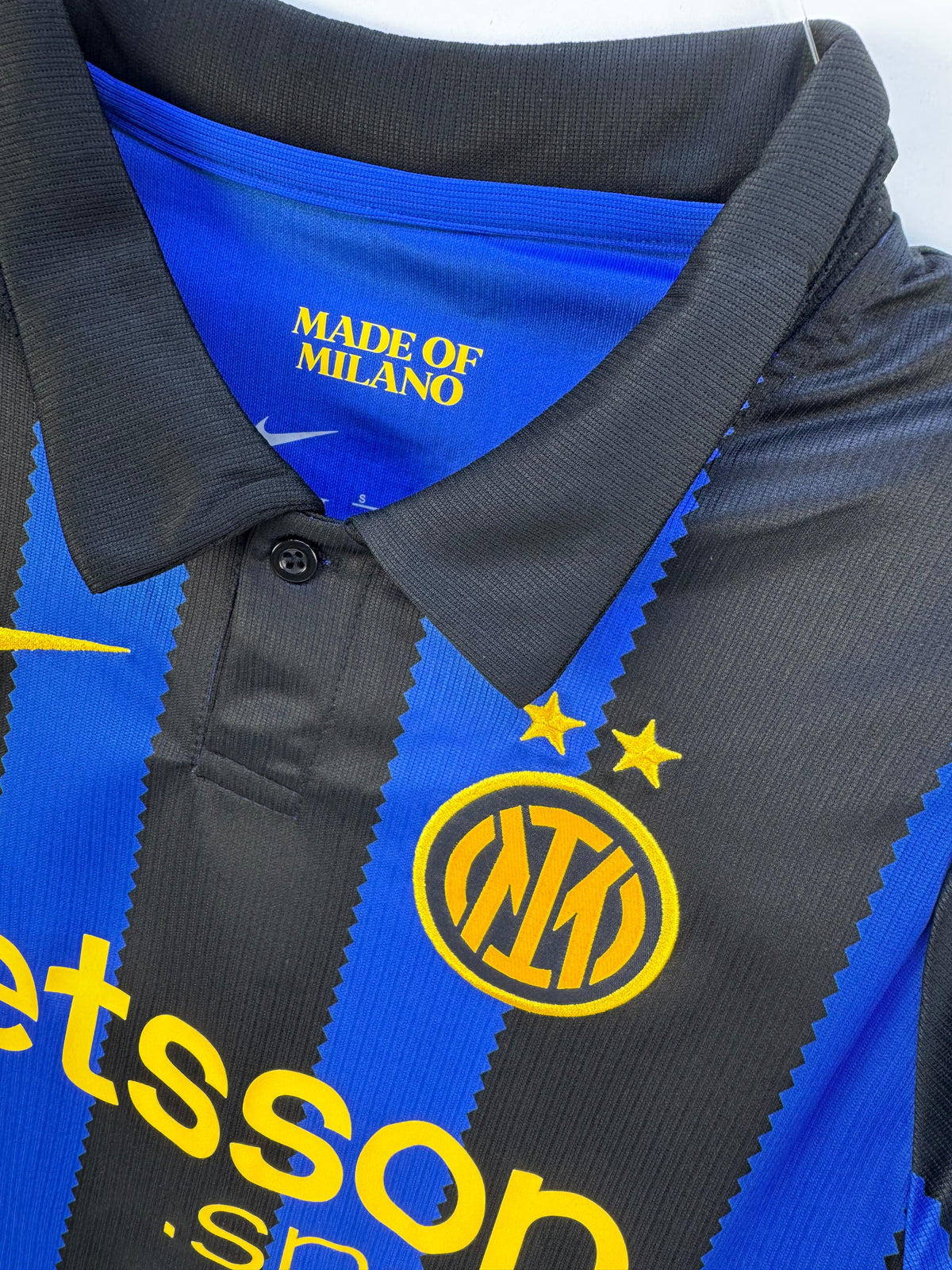 Equipacion Inter azul y negra
