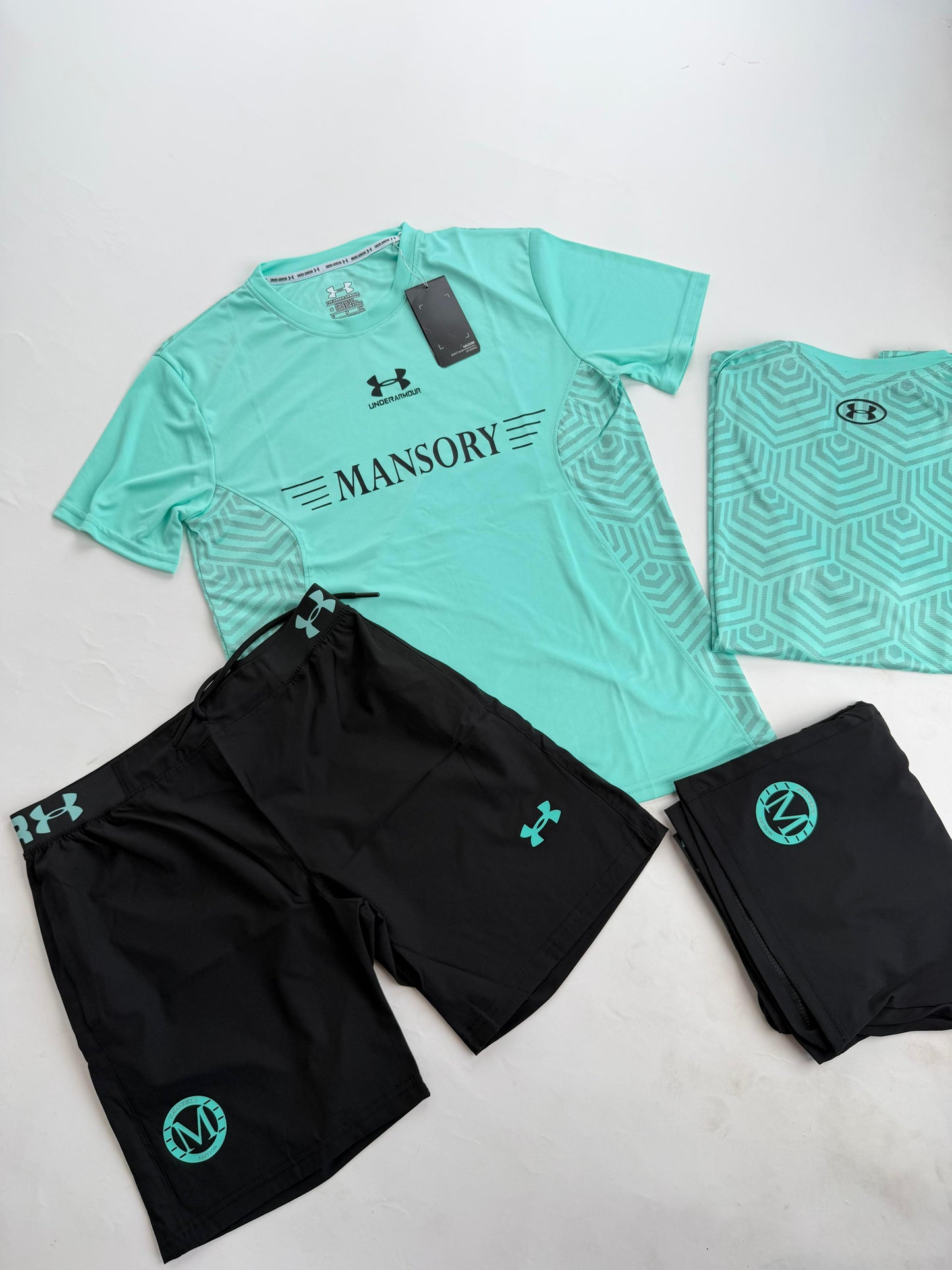 Conjunto corto under armour x Mansory azul logo negro