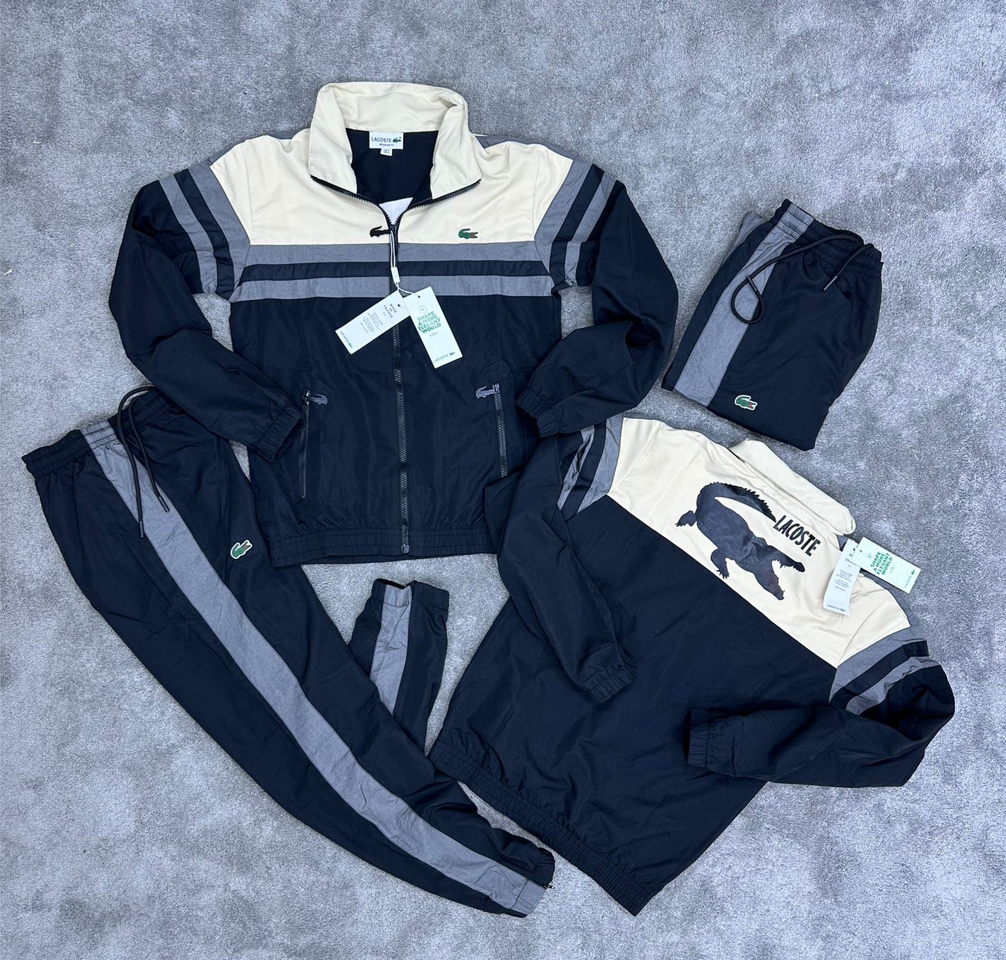 Chandal LACOSTE negro y beige detalles grises