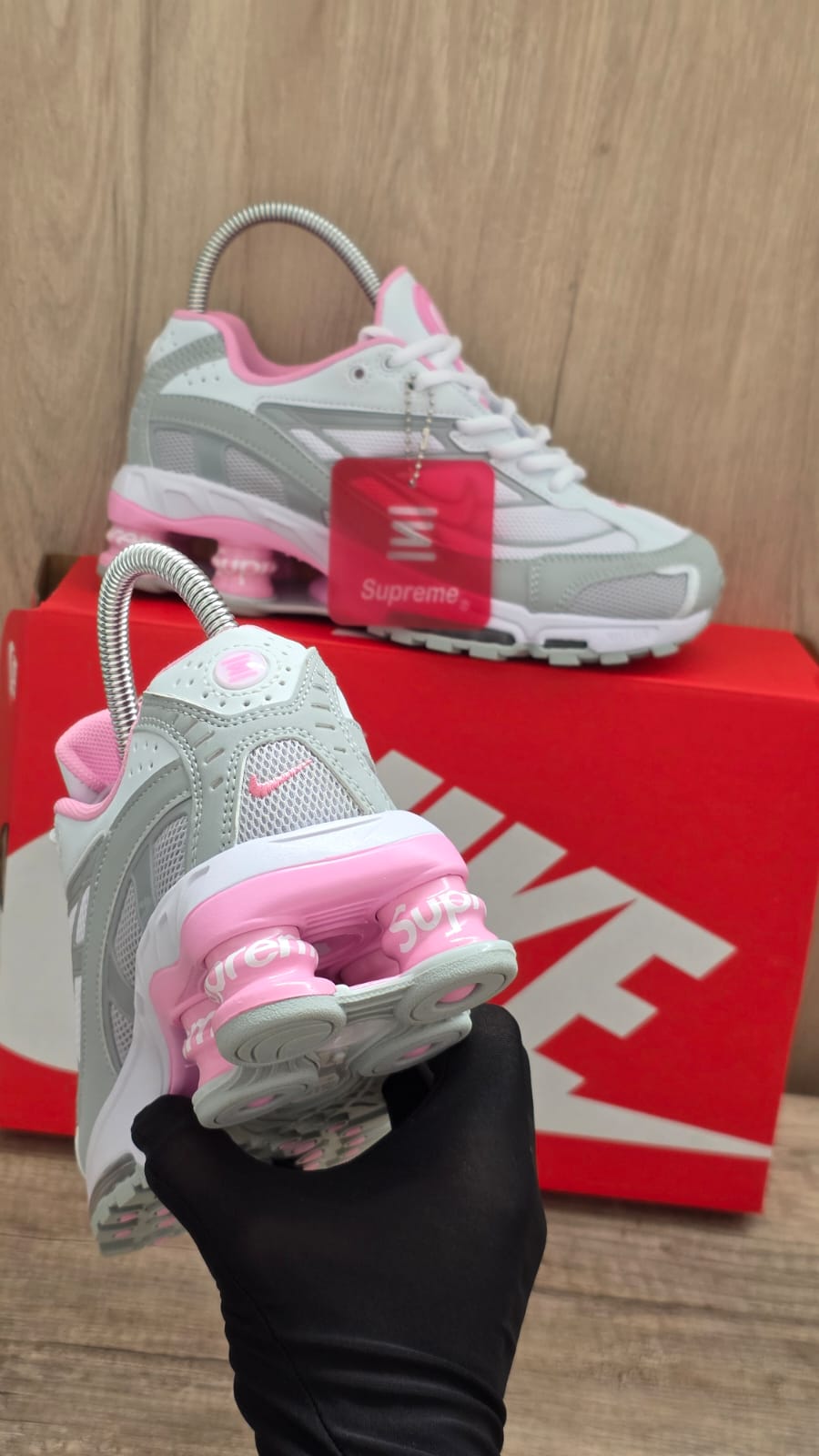 Shox supreme blanca rosa