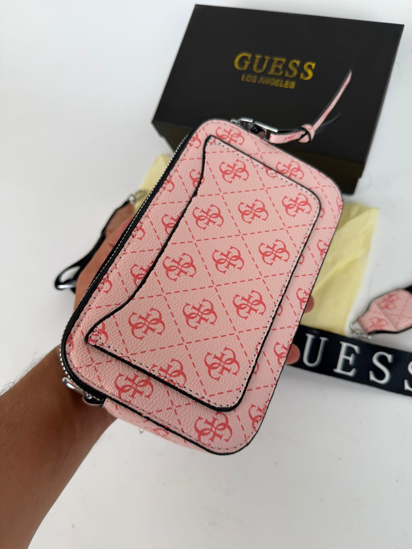 Bolso Guess rosa logo gris