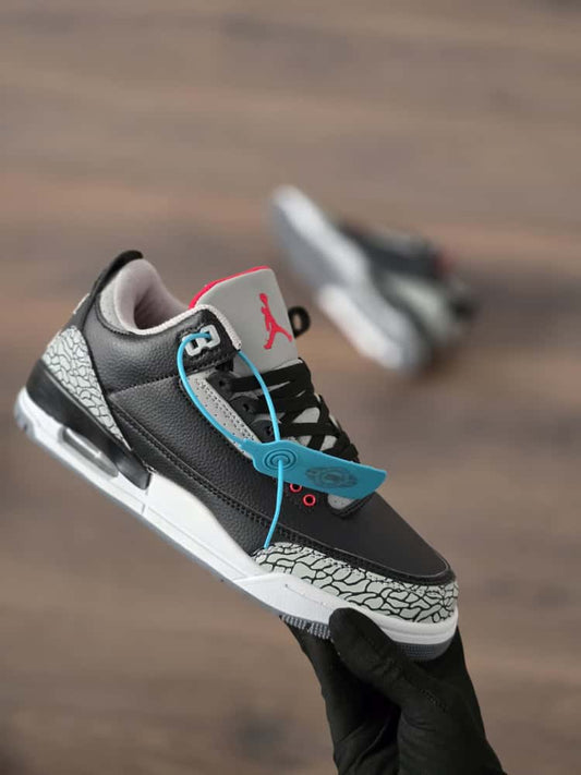 Jordan 3 negra logo rojo
