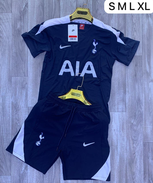 Conjunto Tottenham azul marino logo blanco