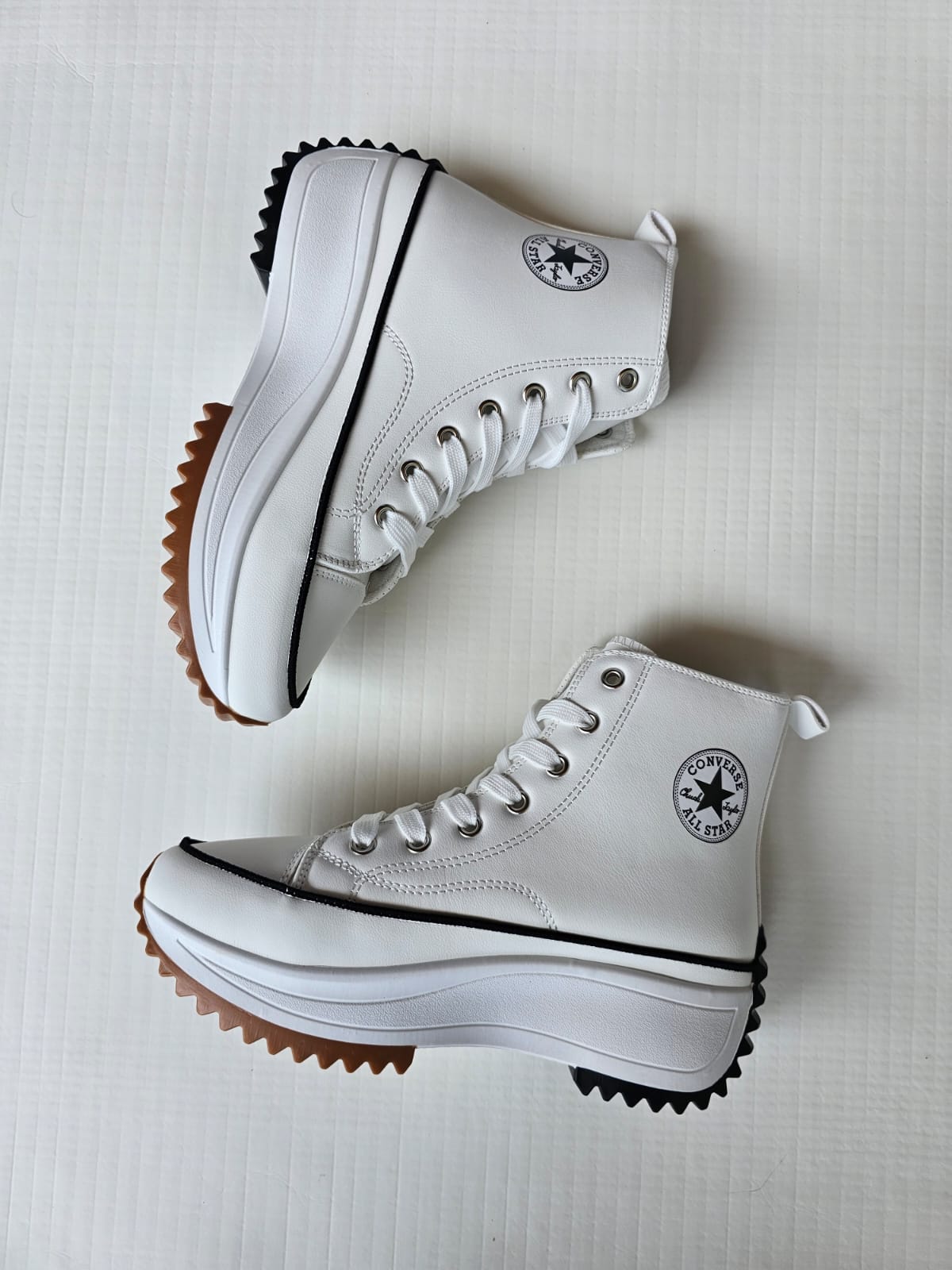 Convers run blanca polipiel