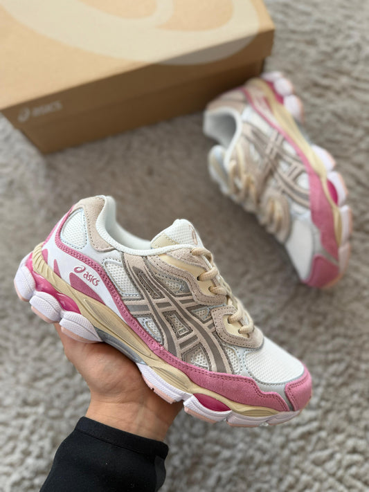 ASICS GEL-NYC blancas y grises detalles rosas