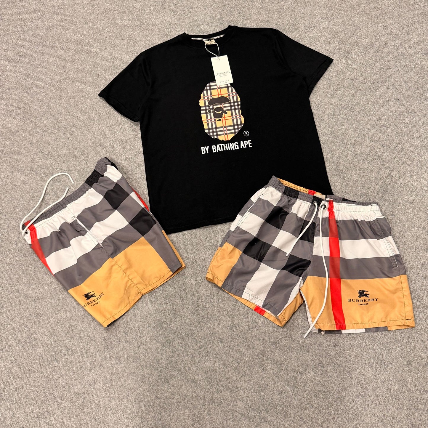 Conjunto burberry negro x bape