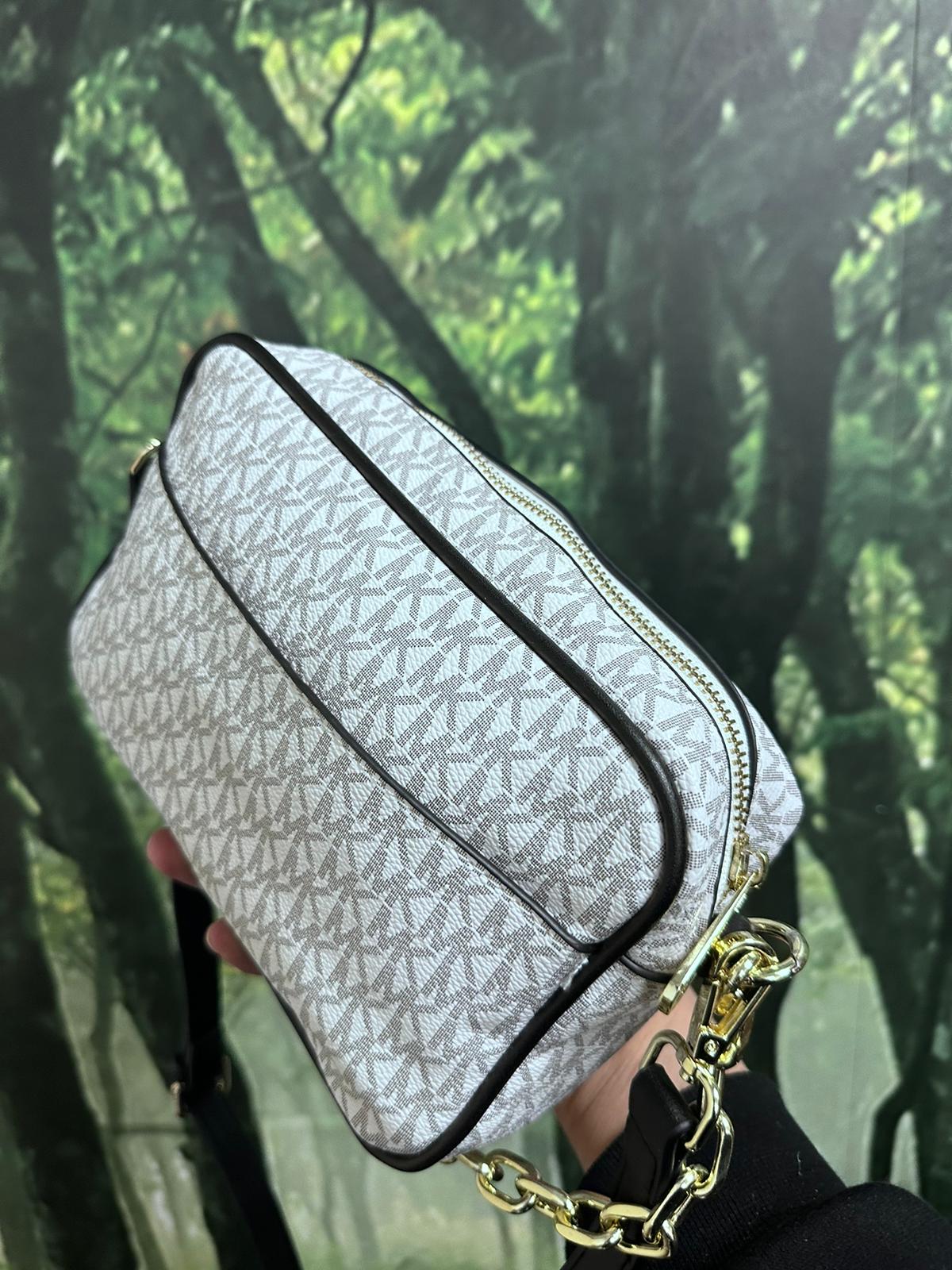 Bolso Michael Kors blanco y gris logo dorado