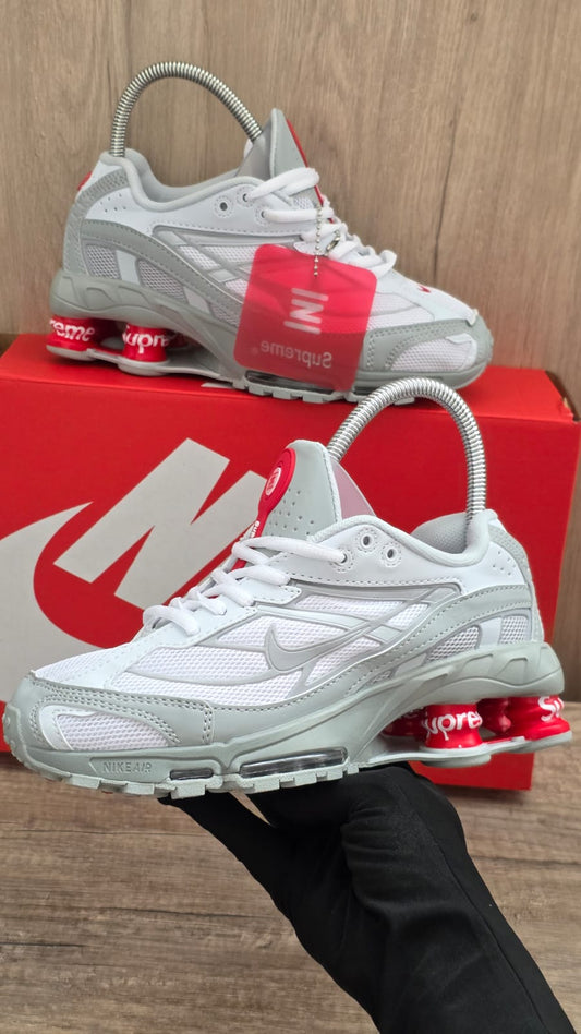 Shox supreme blanca gris