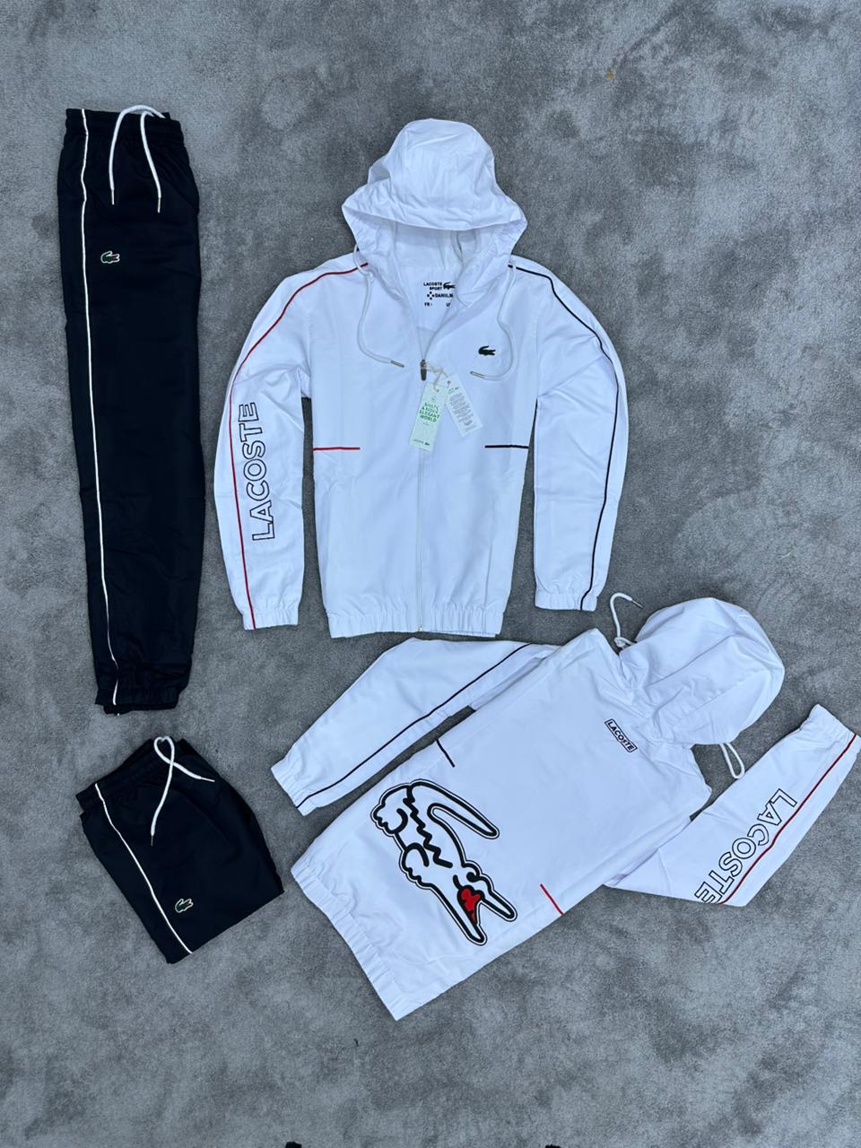 Chandal LACOSTE blanca logo verde logo grande en espald