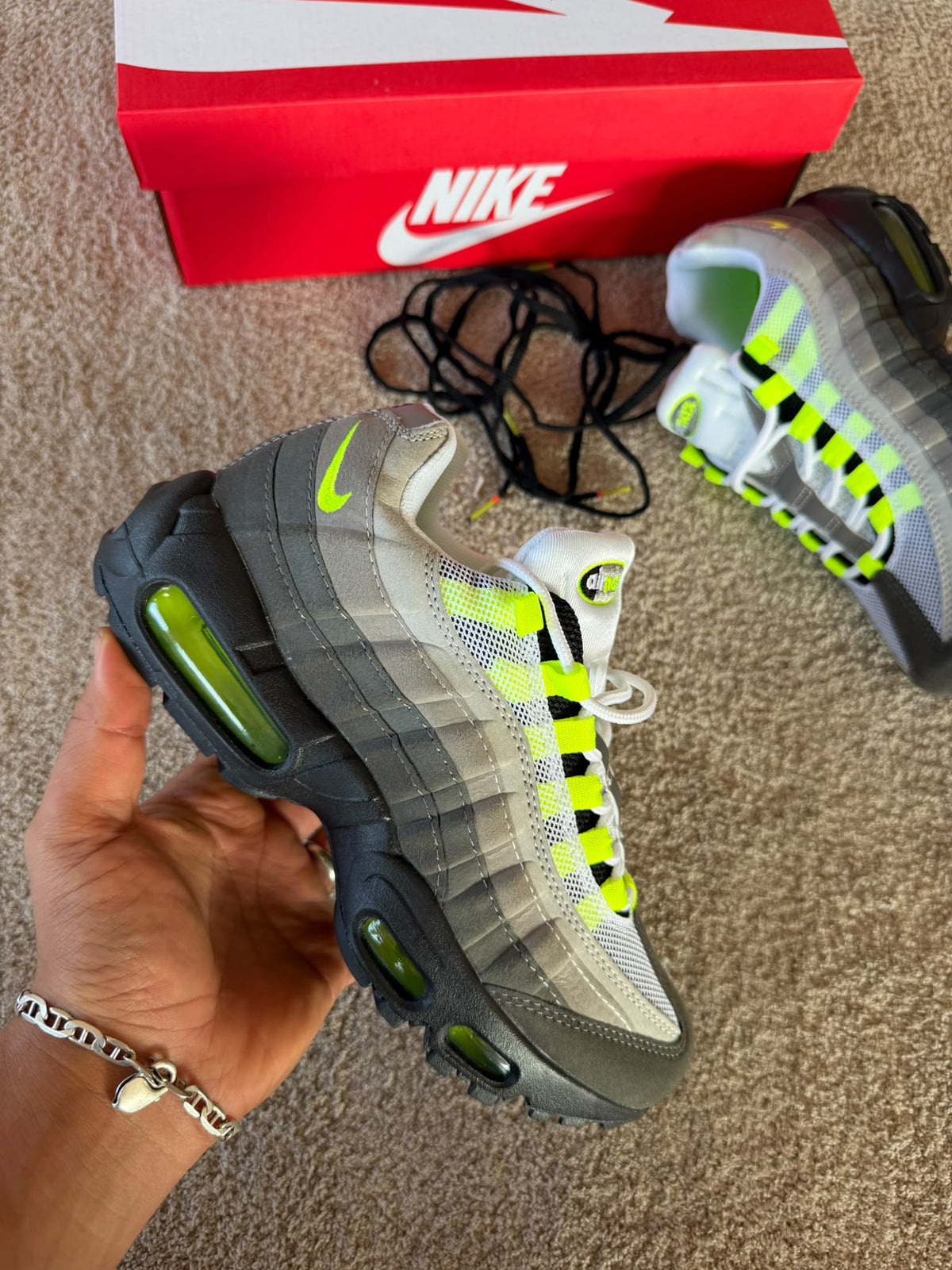 Air max 95 tricolor logo fluor