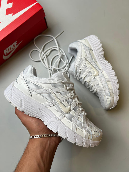 Nike P-6000 blancas