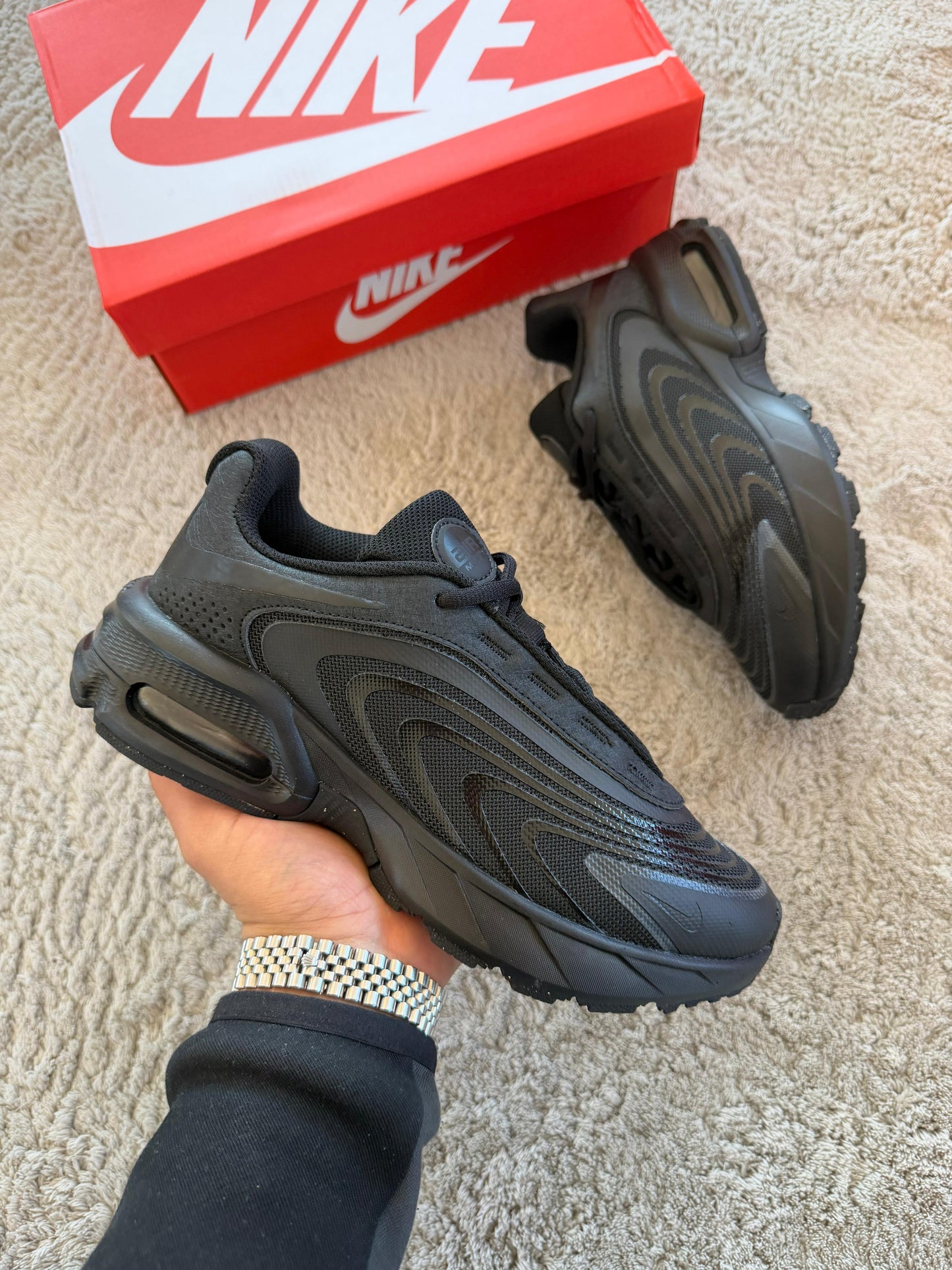 Nike air max fire negras