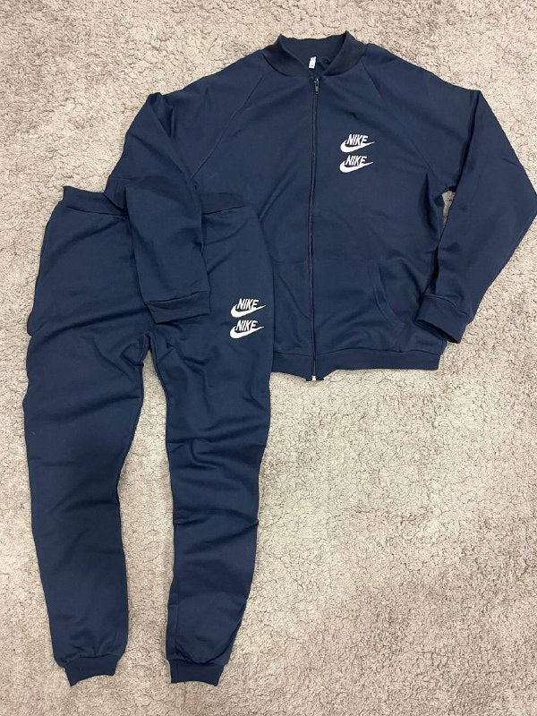 CHANDAL NIKE AZUL MARINO LOGO DOBLE BLANCO