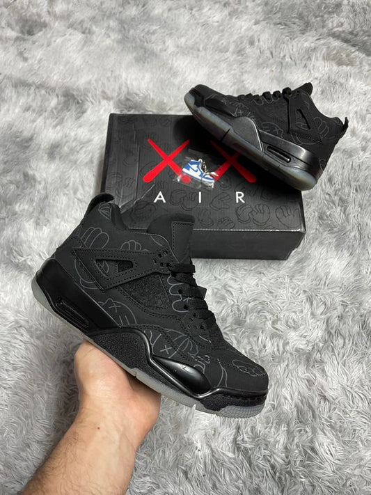 JORDAN 4 x KAWS negras