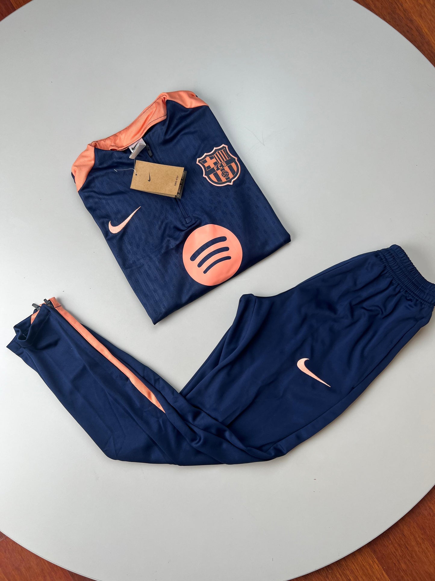 Chandal barcelona azul marino y naranja