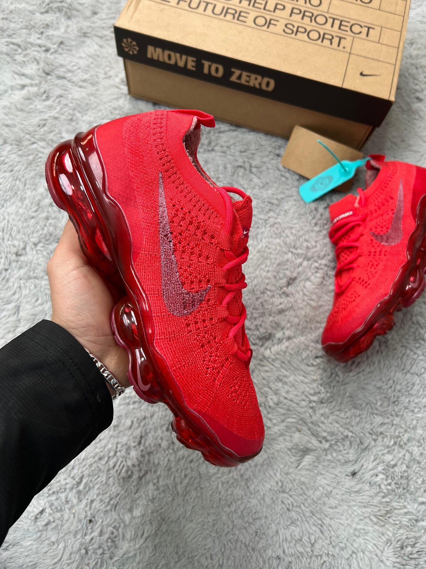 NIKE VAPORMAX 2025 ROJAS