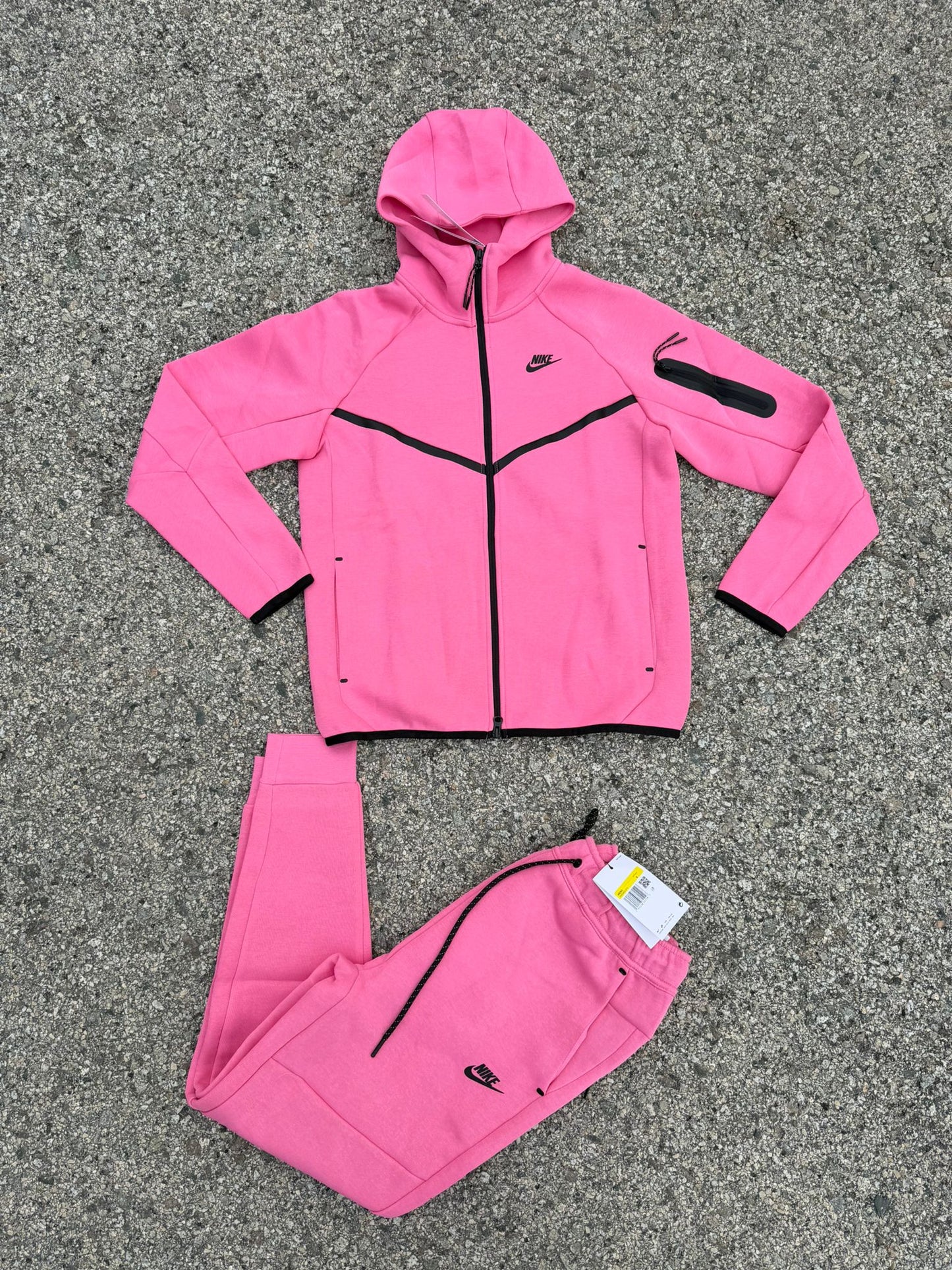 Nike tech rosa logo negro